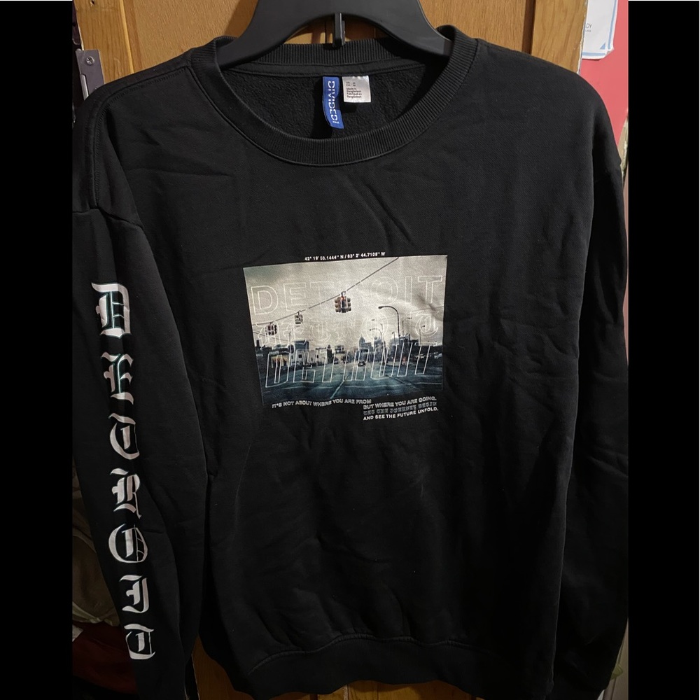 Detroit motivational Long Sweater